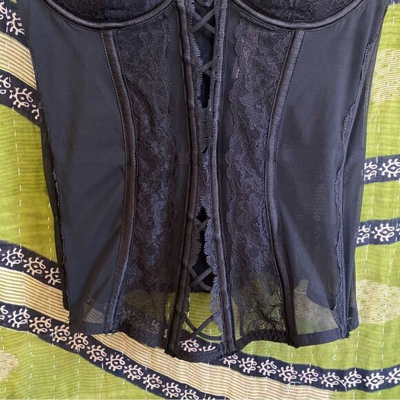Victoria's Secret Padded Black Lace Corset Size 36B - Picture 4 of 11